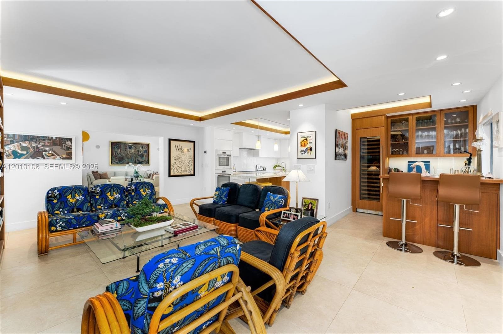690 Warren Ln photo 9