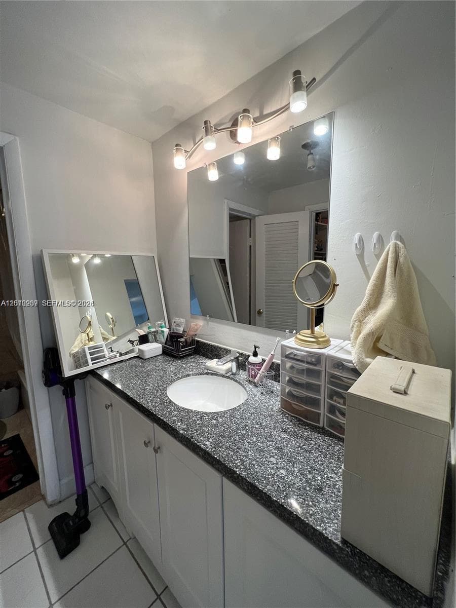 Lissette condo · #303 in Miami Beach - Photo 6