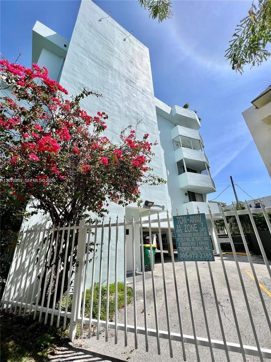 Lissette condo · #303 in Miami Beach - Photo 10