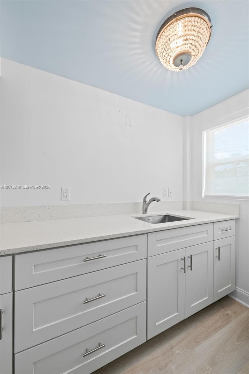 343 Virginia St photo 23