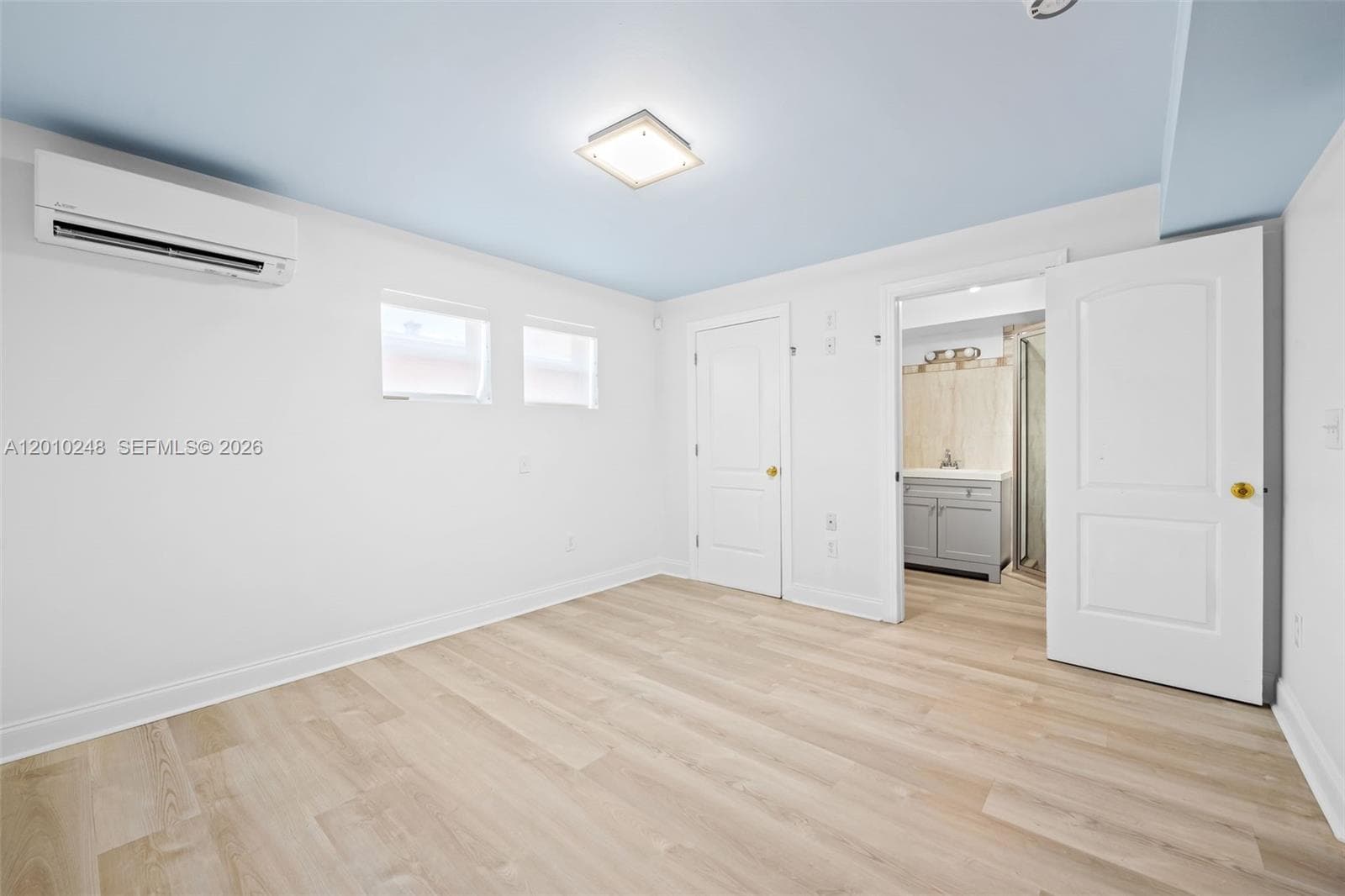343 Virginia St photo 20