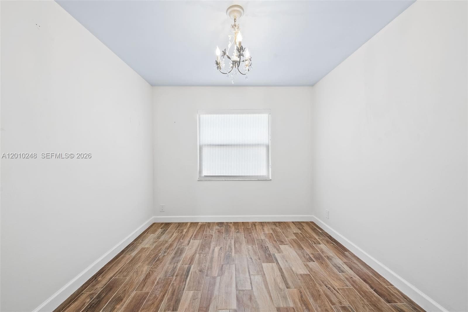 343 Virginia St photo 24