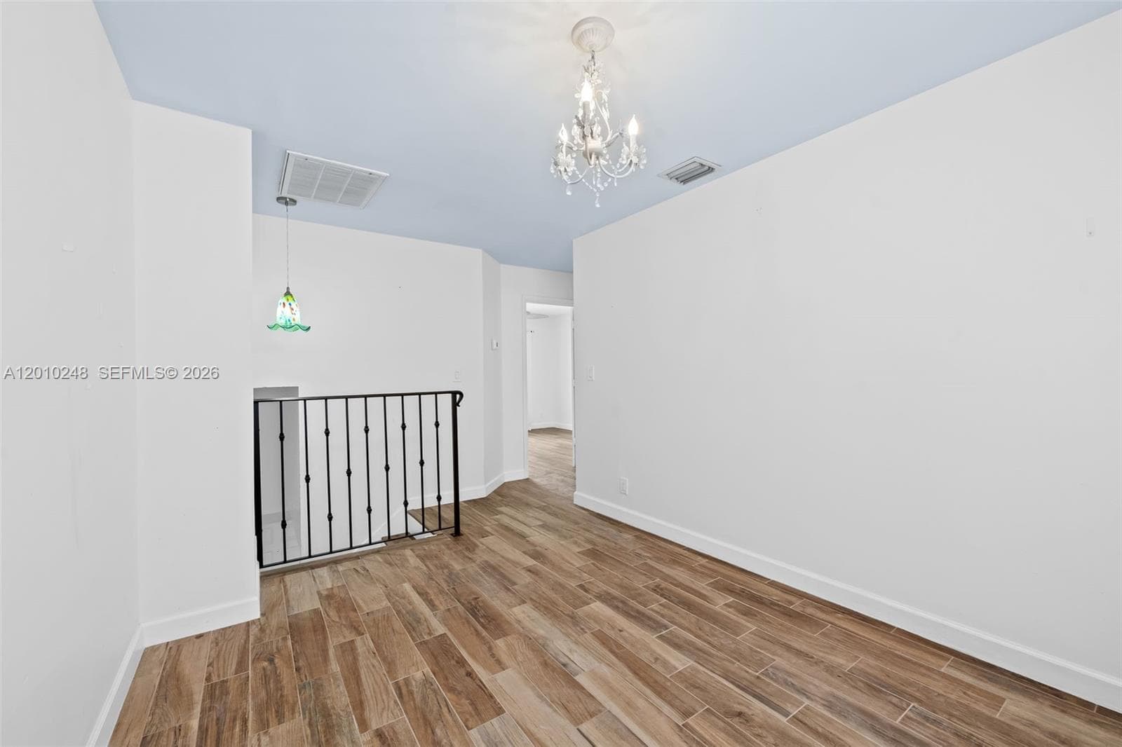 343 Virginia St photo 25