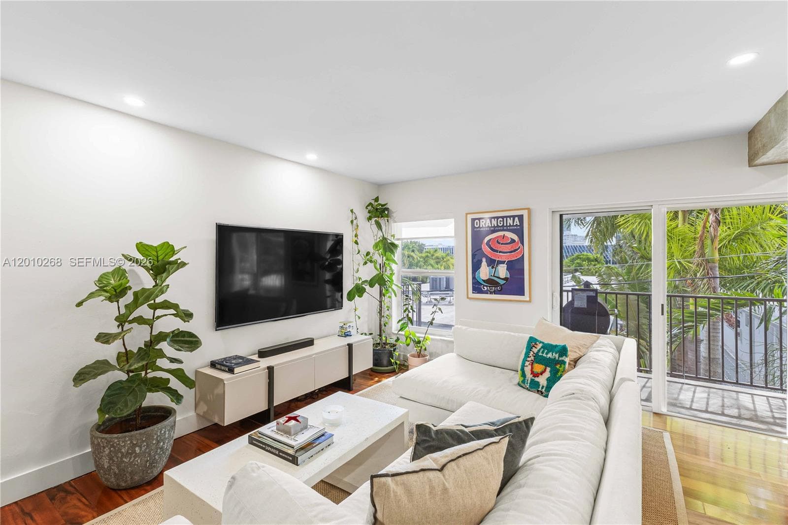 ROYAL PALM VILLAS · #306 in Miami Beach - Photo 2