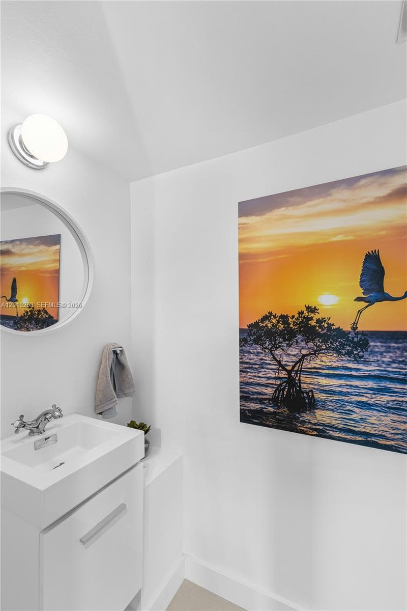 ROYAL PALM VILLAS · #306 in Miami Beach - Photo 7