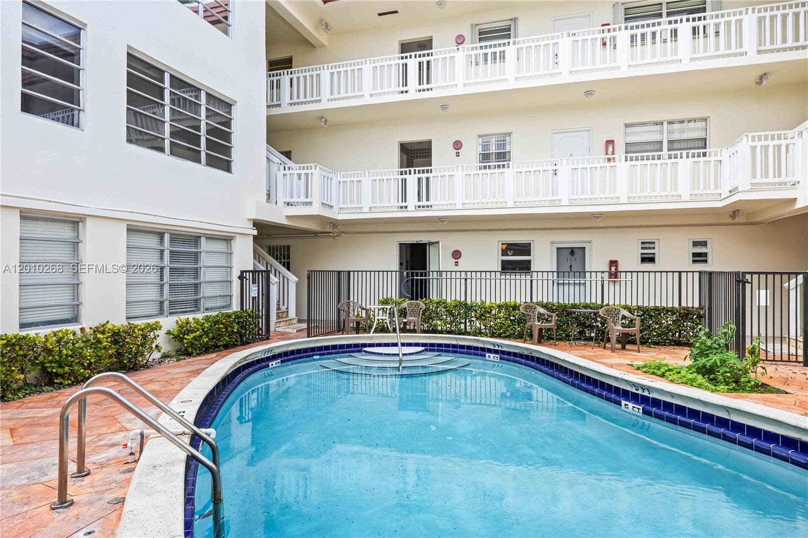 ROYAL PALM VILLAS · #306 in Miami Beach - Photo 11