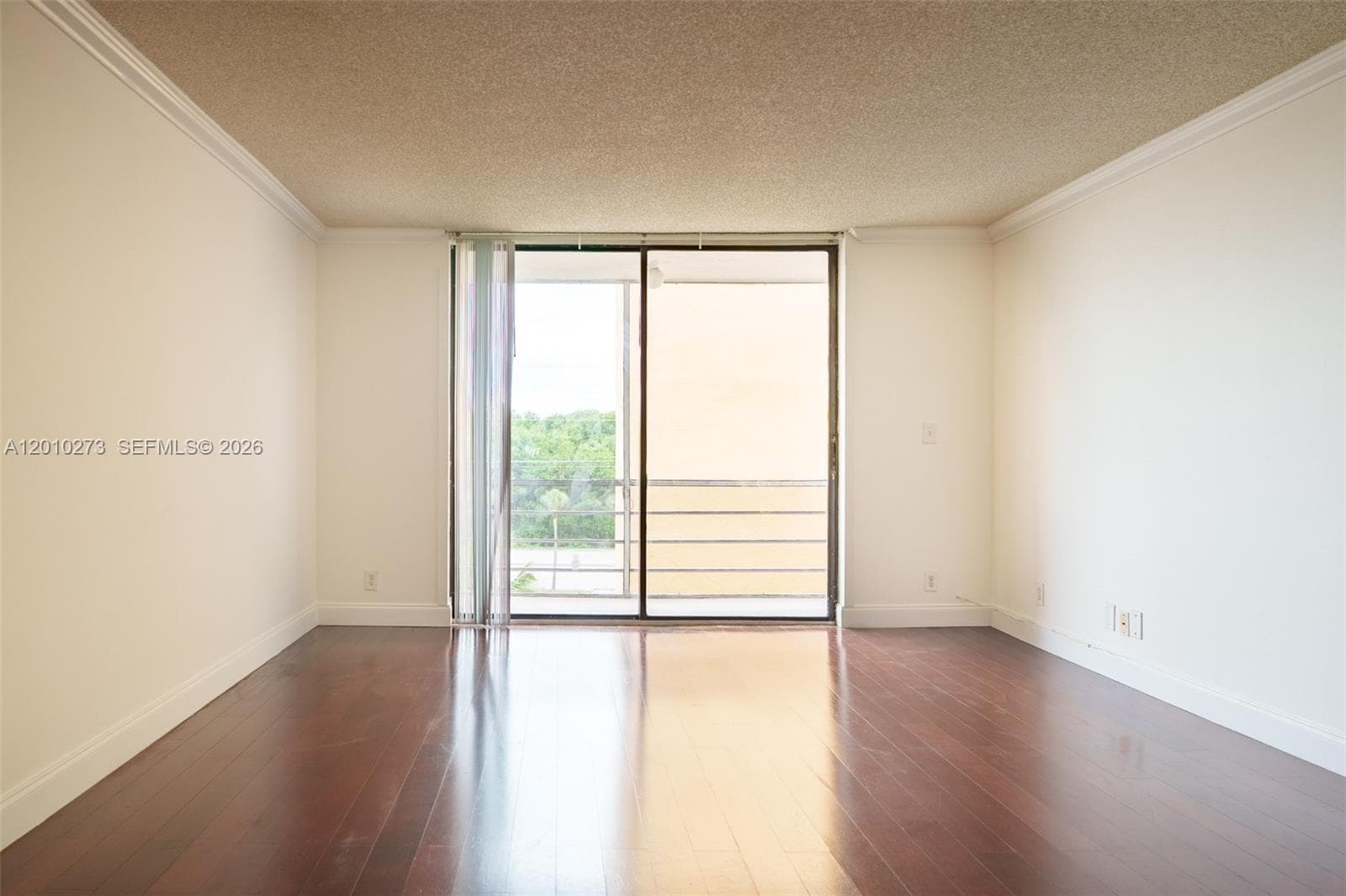 BAYSWATER COURT CONDO · #5T in North Miami Beach - Photo 2