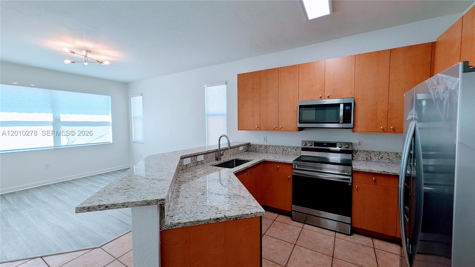2151 NE 37th Ter photo 12