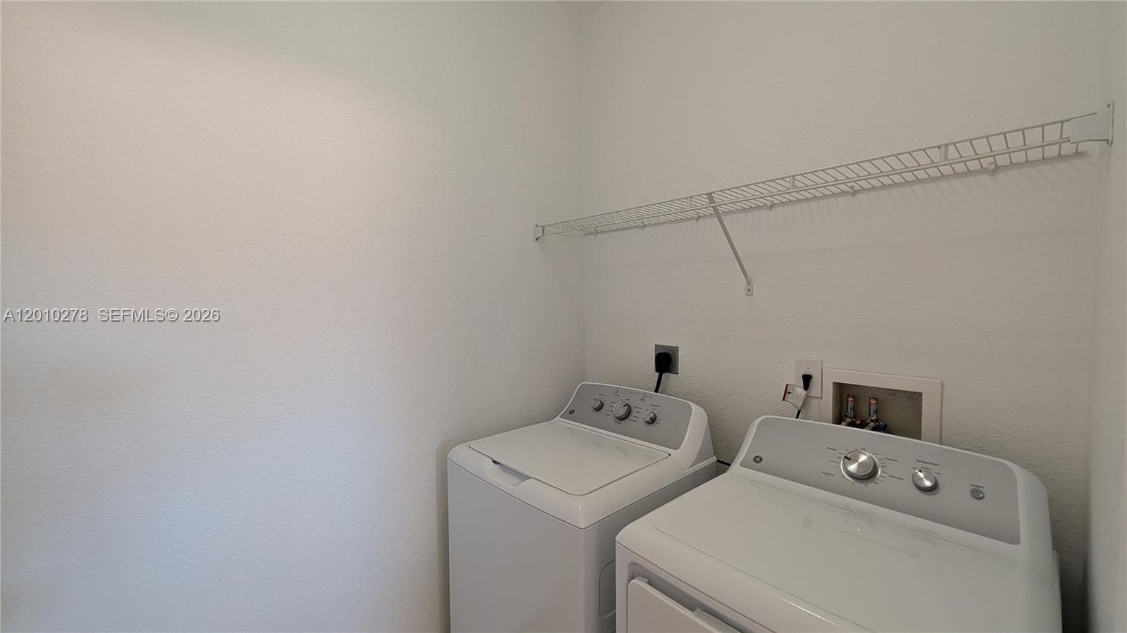 2151 NE 37th Ter photo 45
