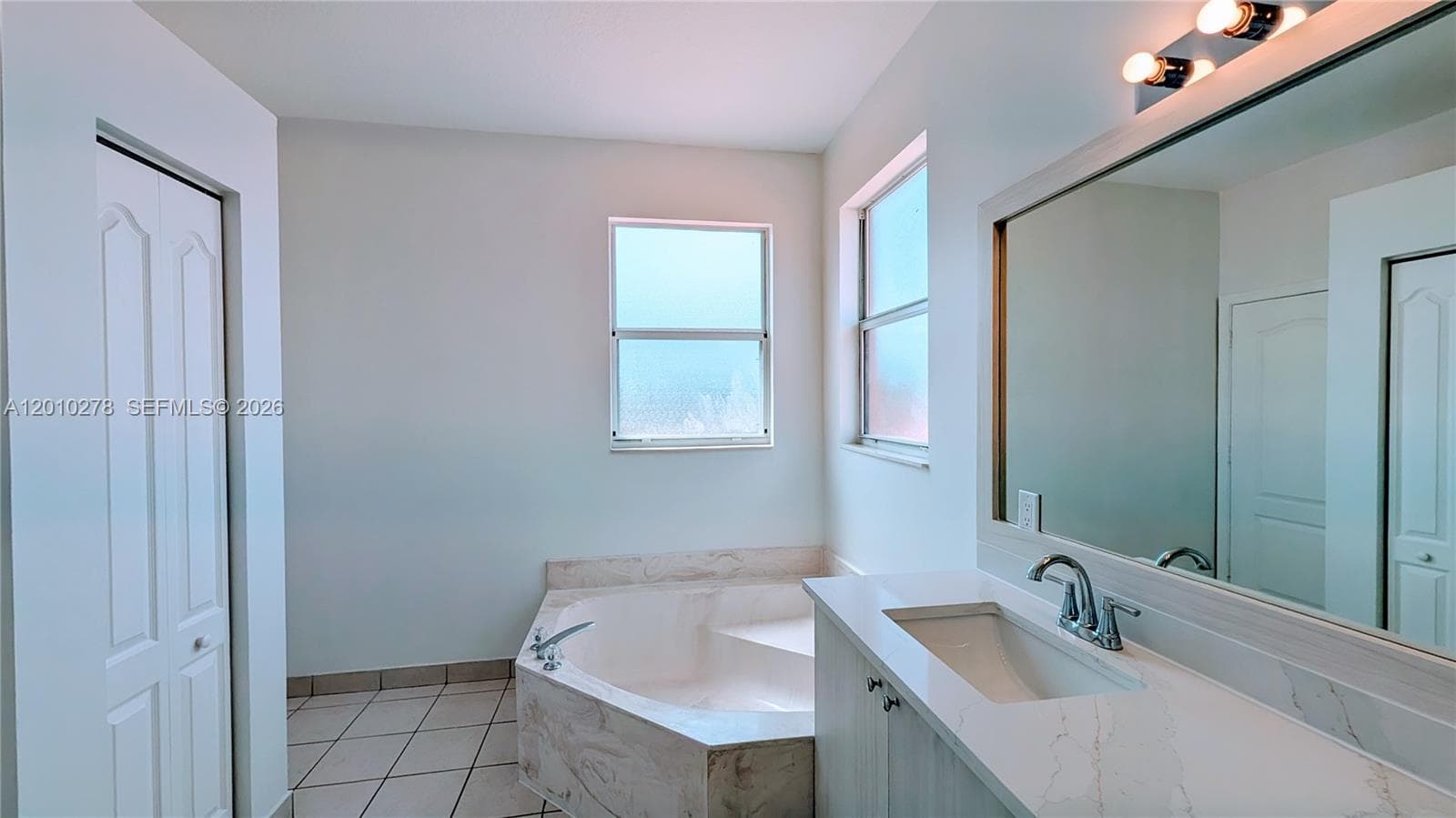 2151 NE 37th Ter photo 60