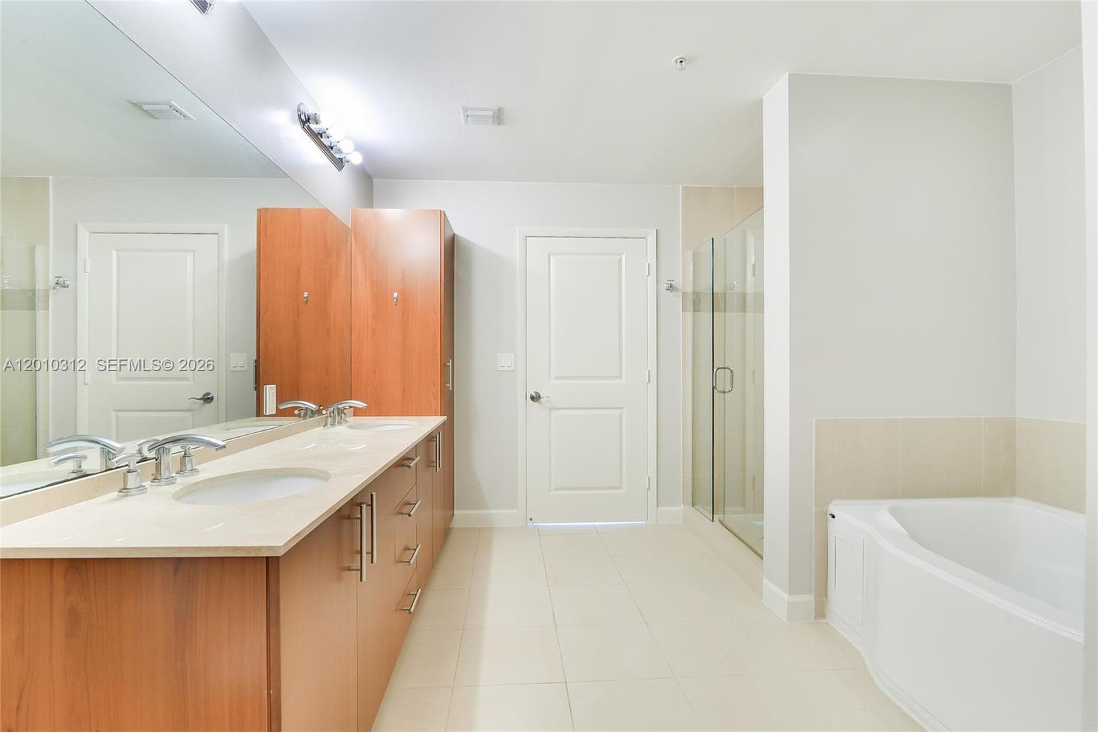 OCEAN MARINE YACHT CLUB · #1609 in Hallandale Beach - Photo 15