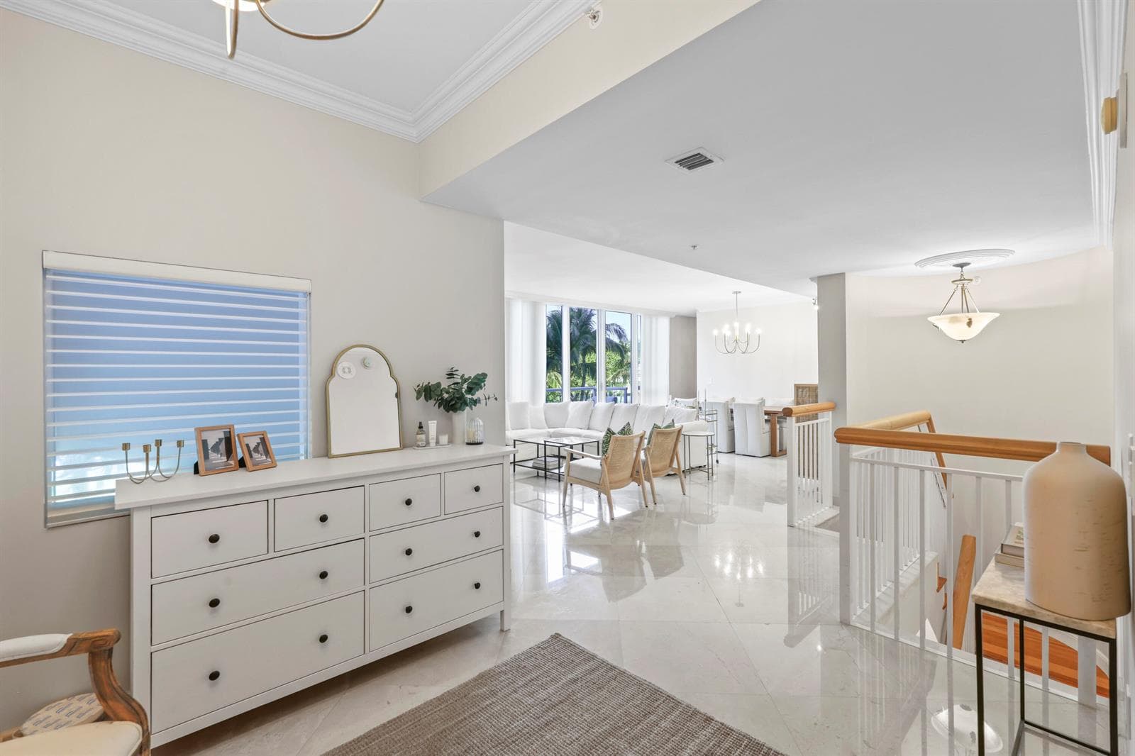 1063 Hillsboro Mile, 206 - 3.jpg-FULL
