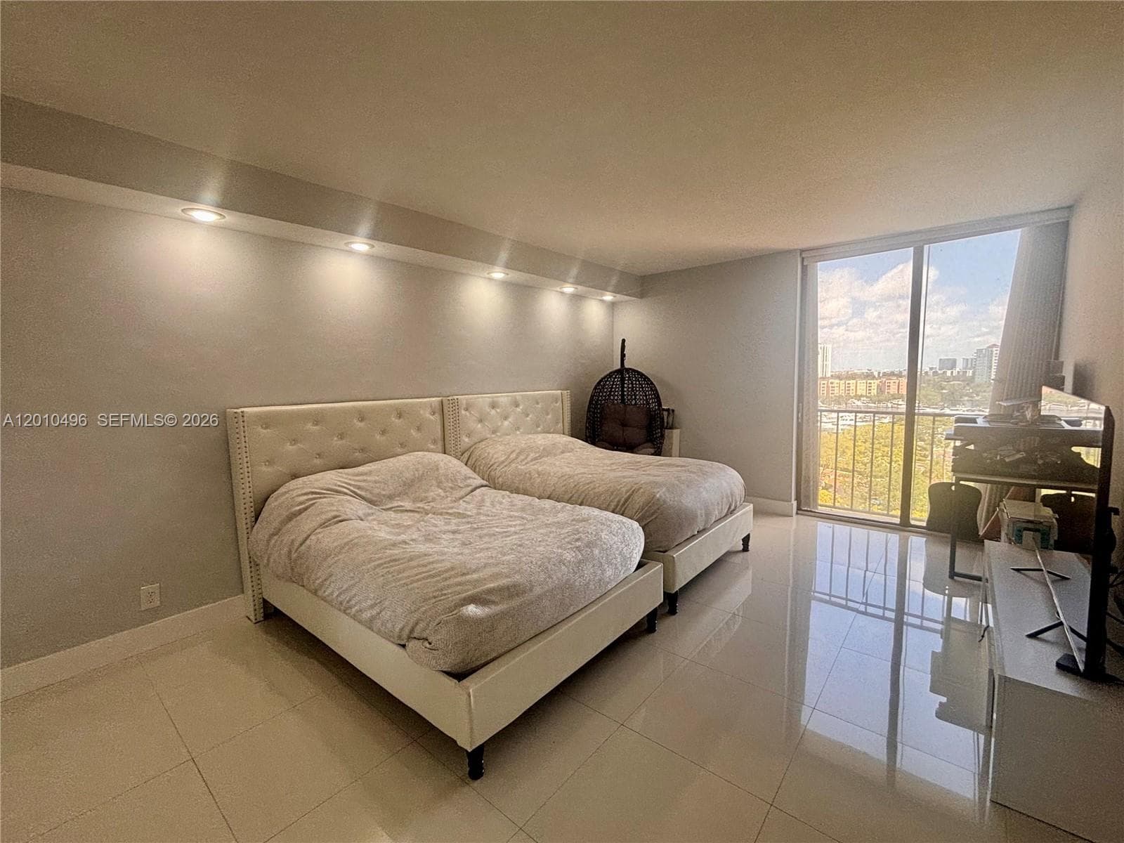 TURNBERRY TOWERS CONDO · #7B in Aventura - Photo 9