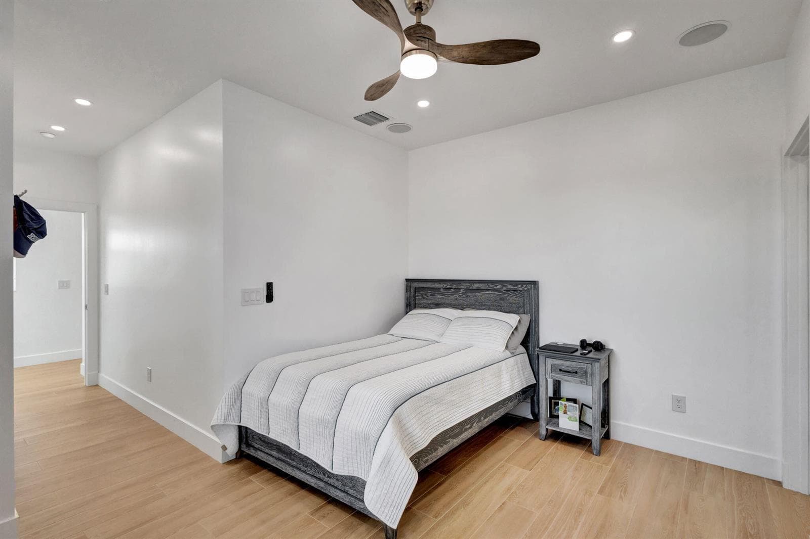70-web-or-mls-5D1A9276
