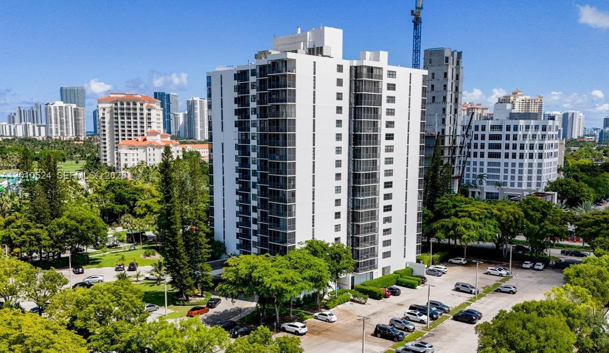 Bonavida Condo · #504 in Aventura - Photo 1