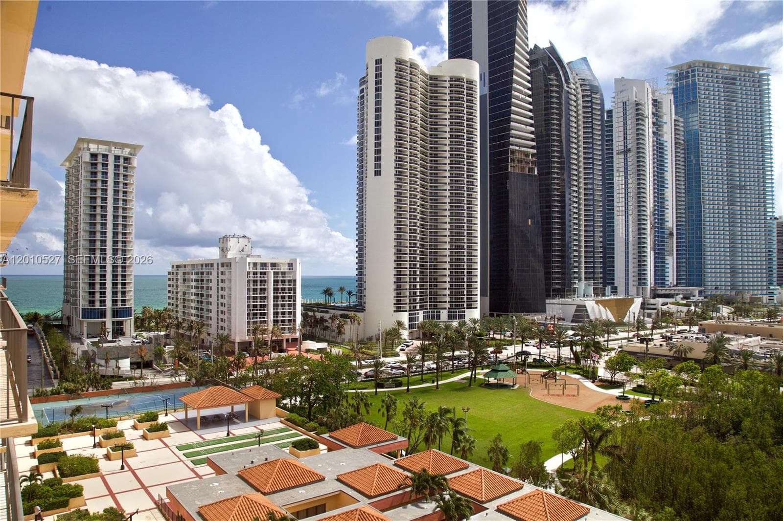 WINSTON TOWERS 600 CONDO · #1107 in Sunny Isles Beach - Photo 5