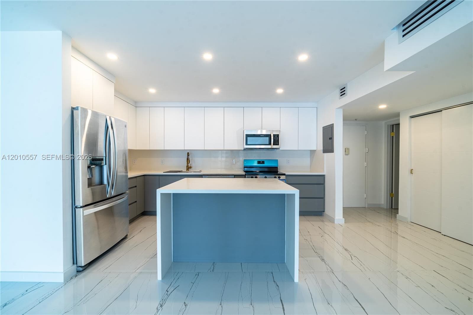 OCEANVIEW BUILDING B COND · #1105 in Sunny Isles Beach - Photo 4