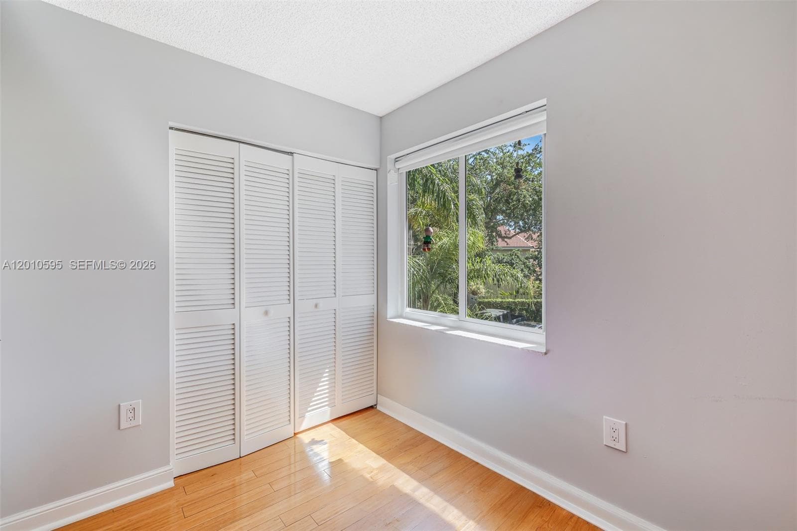 1065 Weeping Willow Way photo 9