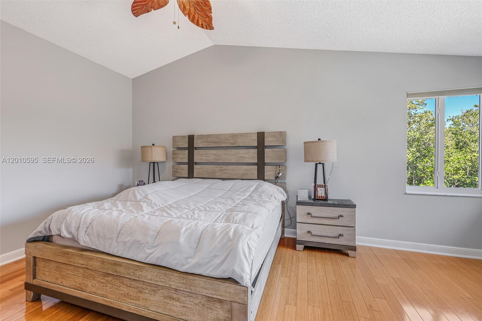 1065 Weeping Willow Way photo 4