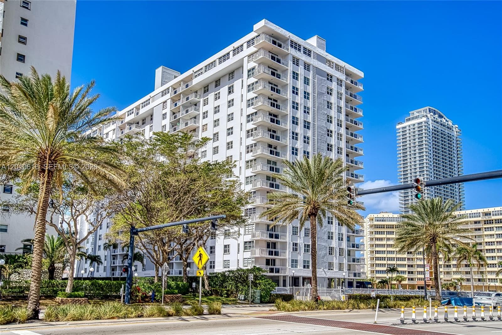 PLAZA TOWERS SOUTH · #1402 in Hallandale Beach - Photo 47