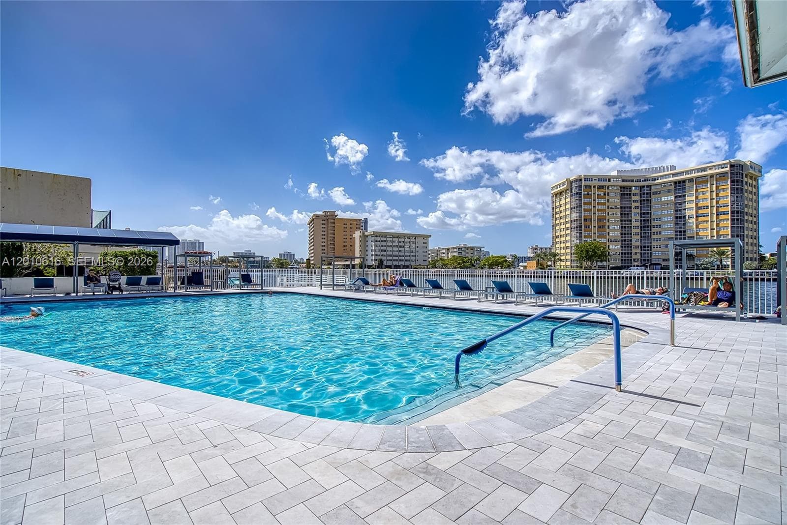 PLAZA TOWERS SOUTH · #1402 in Hallandale Beach - Photo 32