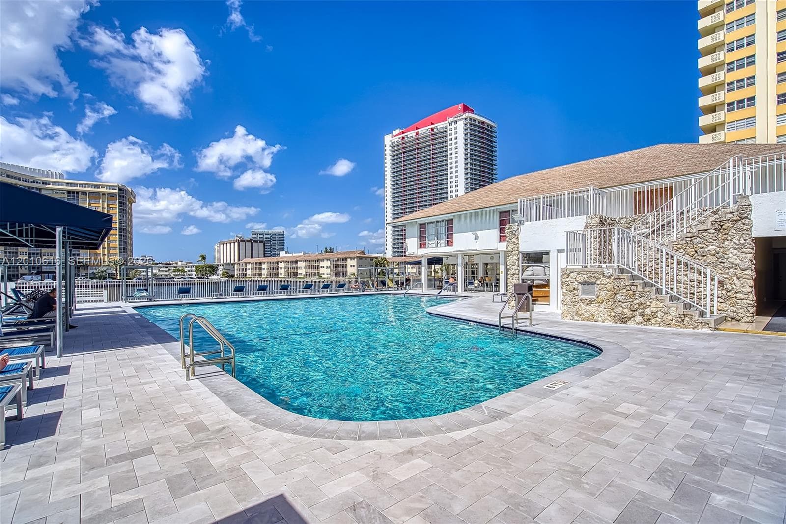 PLAZA TOWERS SOUTH · #1402 in Hallandale Beach - Photo 34