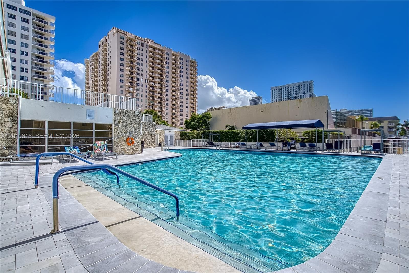 PLAZA TOWERS SOUTH · #1402 in Hallandale Beach - Photo 33