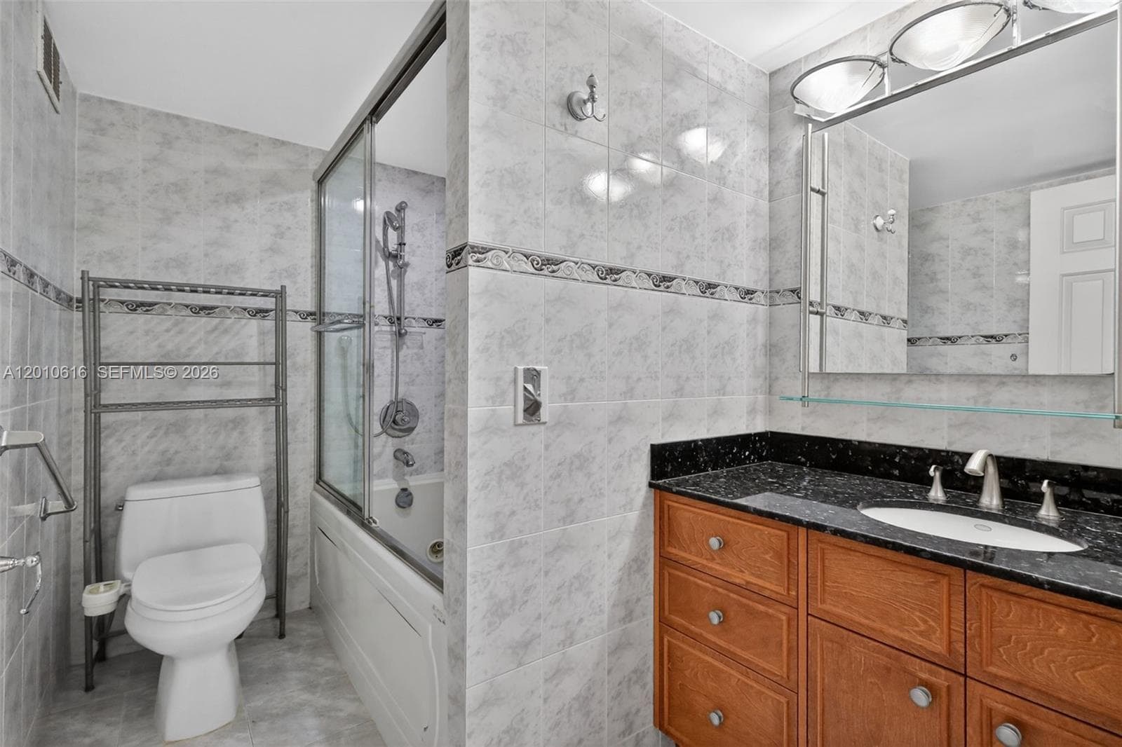 PLAZA TOWERS SOUTH · #1402 in Hallandale Beach - Photo 18