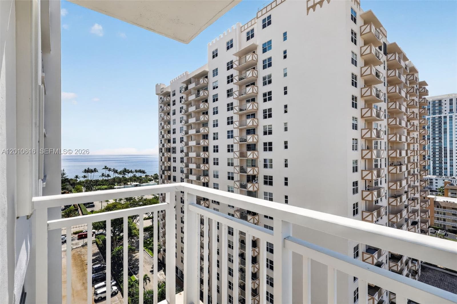 PLAZA TOWERS SOUTH · #1402 in Hallandale Beach - Photo 25