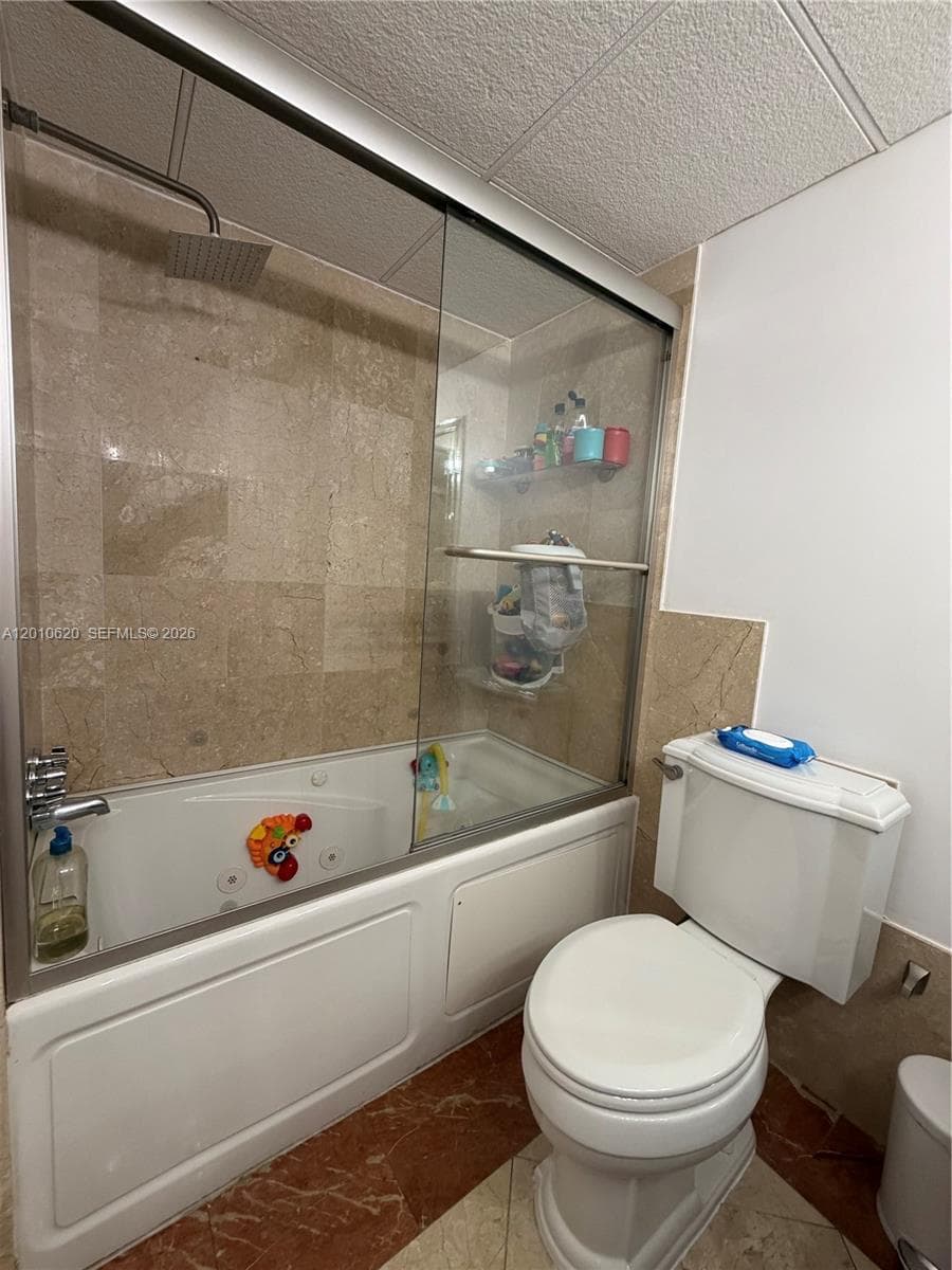 DEL PRADO PLAZA · #601 in Aventura - Photo 27