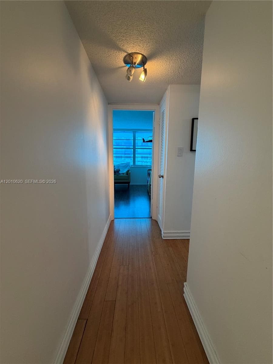 DEL PRADO PLAZA · #601 in Aventura - Photo 19