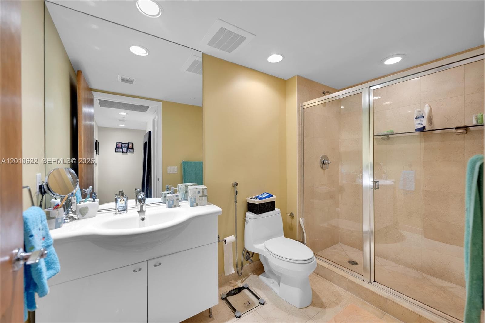 BEACH CLUB THREE CONDO · #2205 in Hallandale Beach - Photo 20