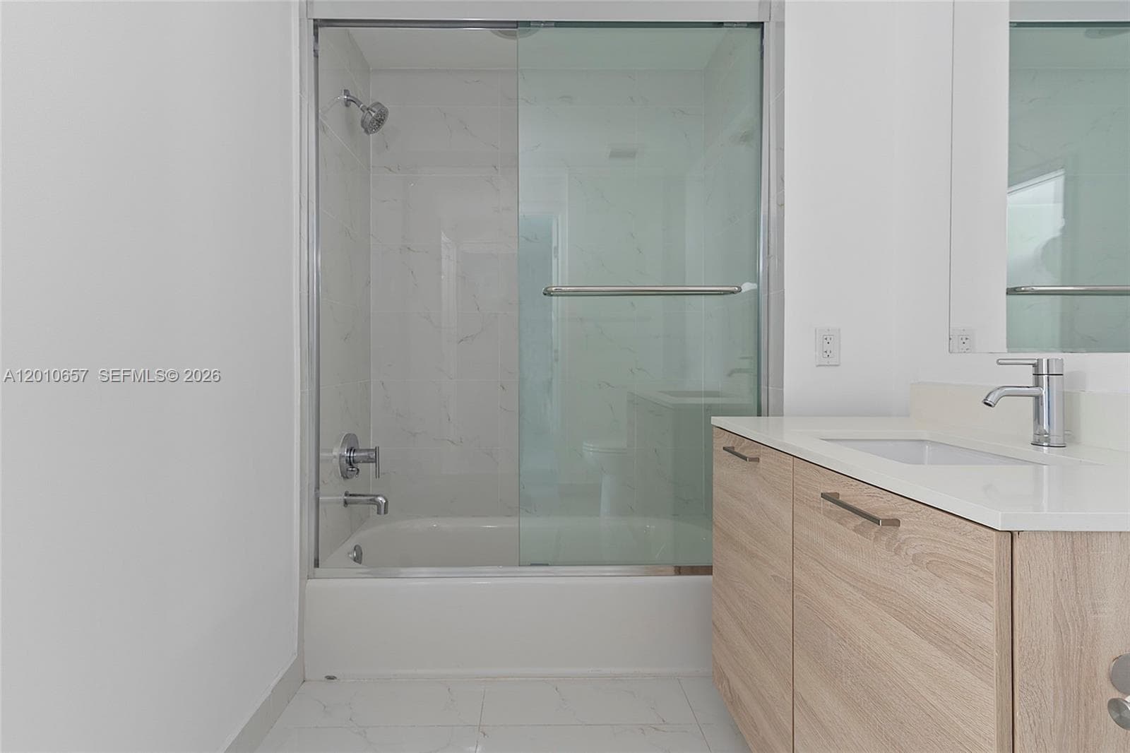 THE HARBOUR SOUTH CONDO · #717 in North Miami Beach - Photo 10