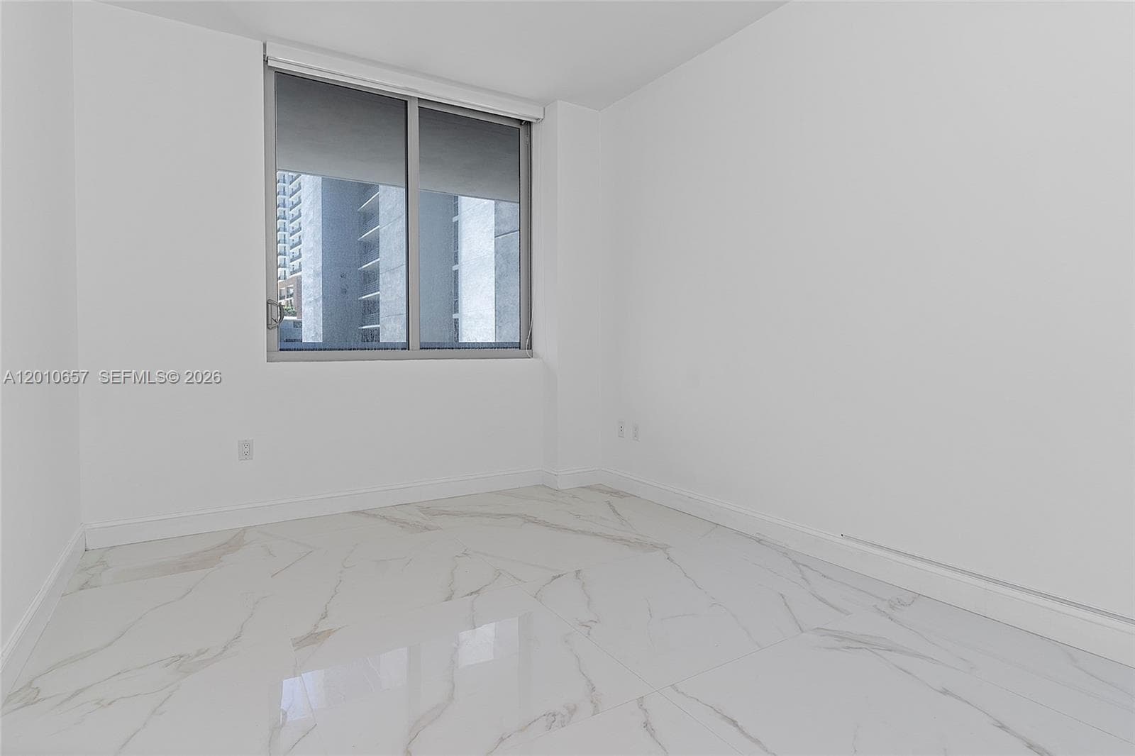 THE HARBOUR SOUTH CONDO · #717 in North Miami Beach - Photo 11
