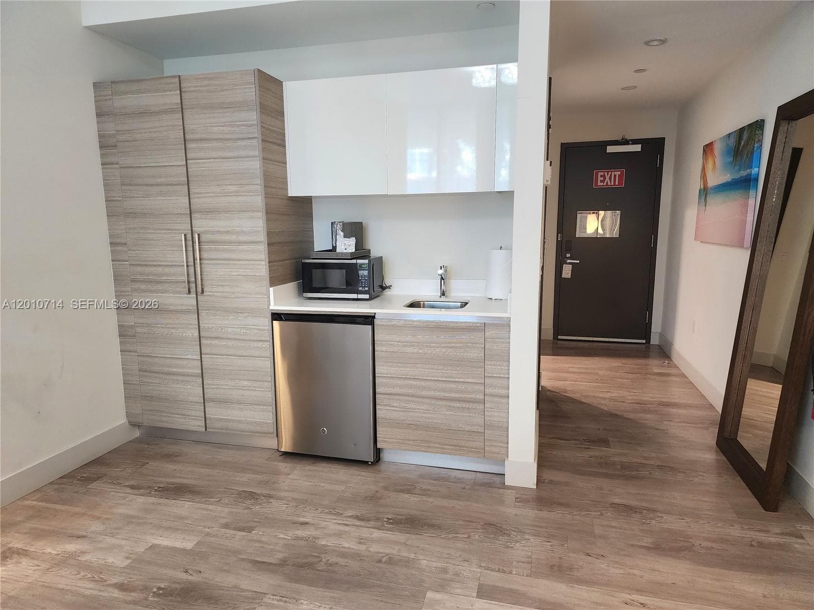 Costa Hollywood Condo · #S207 in Hollywood - Photo 3