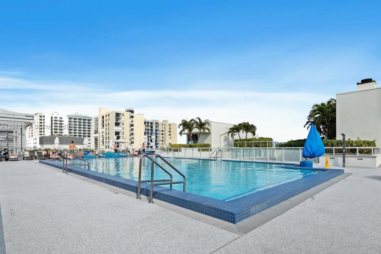 Costa Hollywood Condo · #S207 in Hollywood - Photo 11