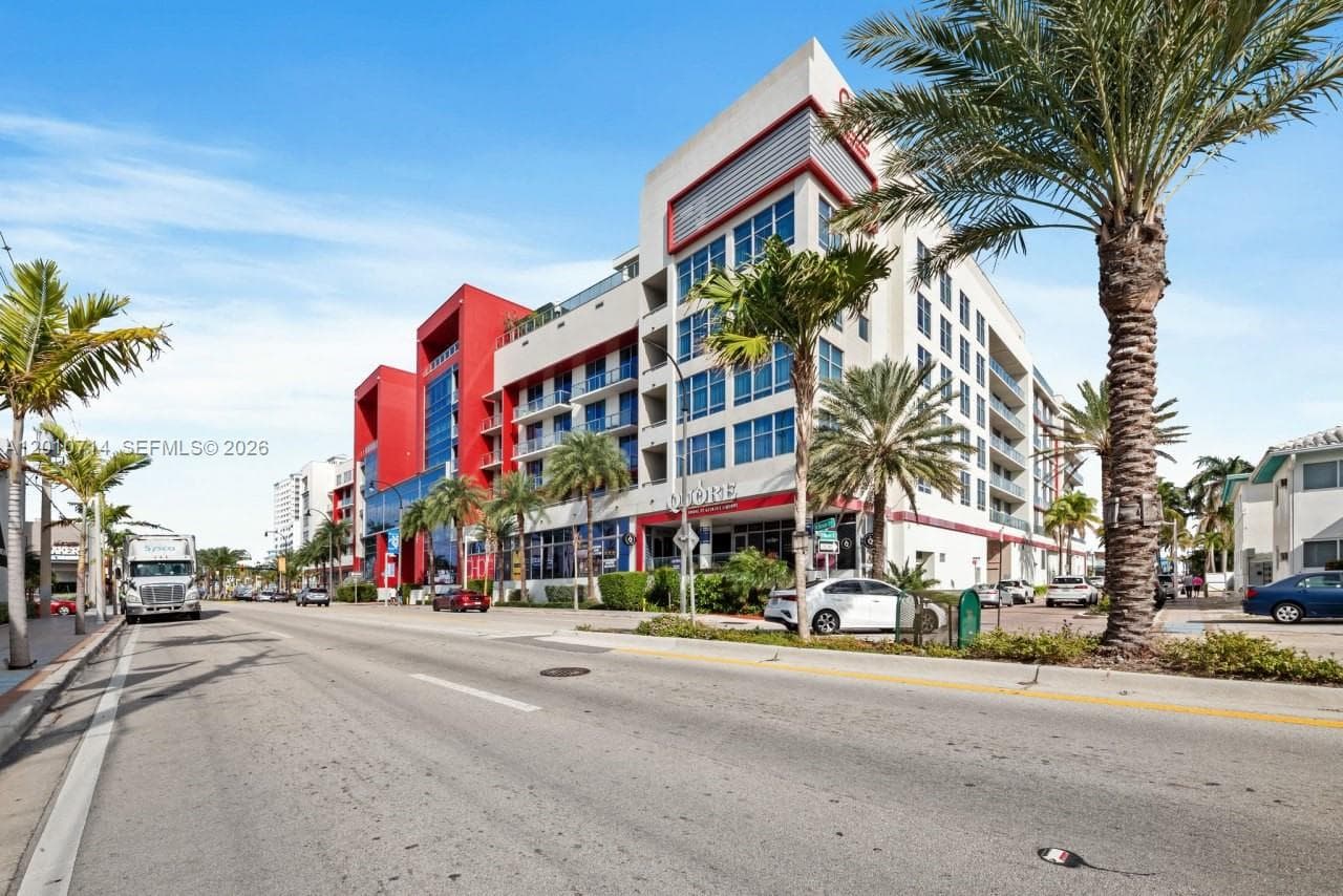 Costa Hollywood Condo · #S207 in Hollywood - Photo 19