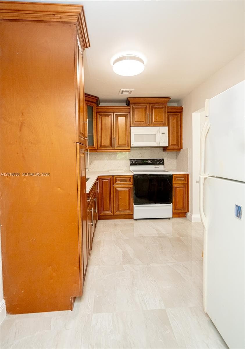 18010 NW 48th Ct photo 20