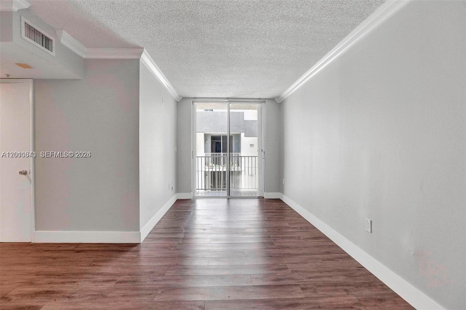 BRICKELL VIEW CONDO · #601 in Miami - Photo 6