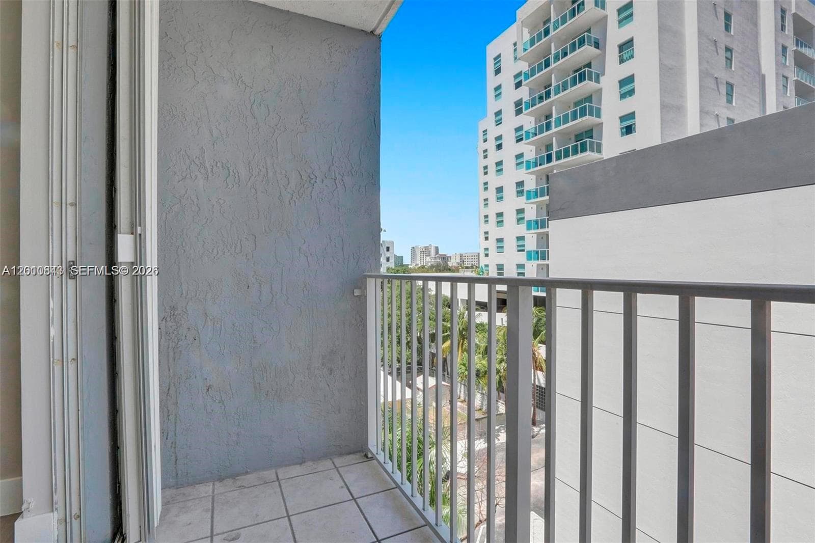 BRICKELL VIEW CONDO · #601 in Miami - Photo 17