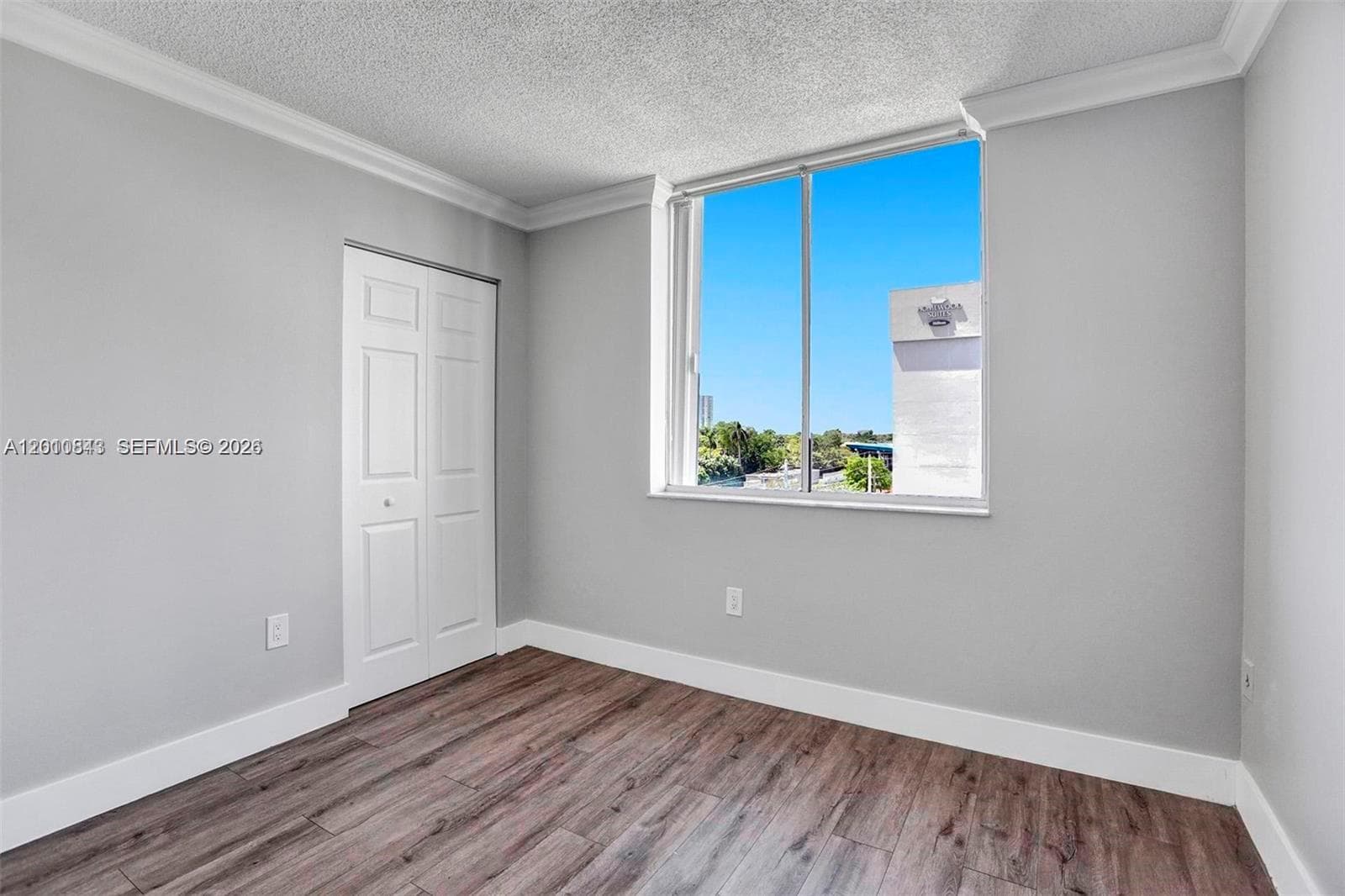 BRICKELL VIEW CONDO · #601 in Miami - Photo 8