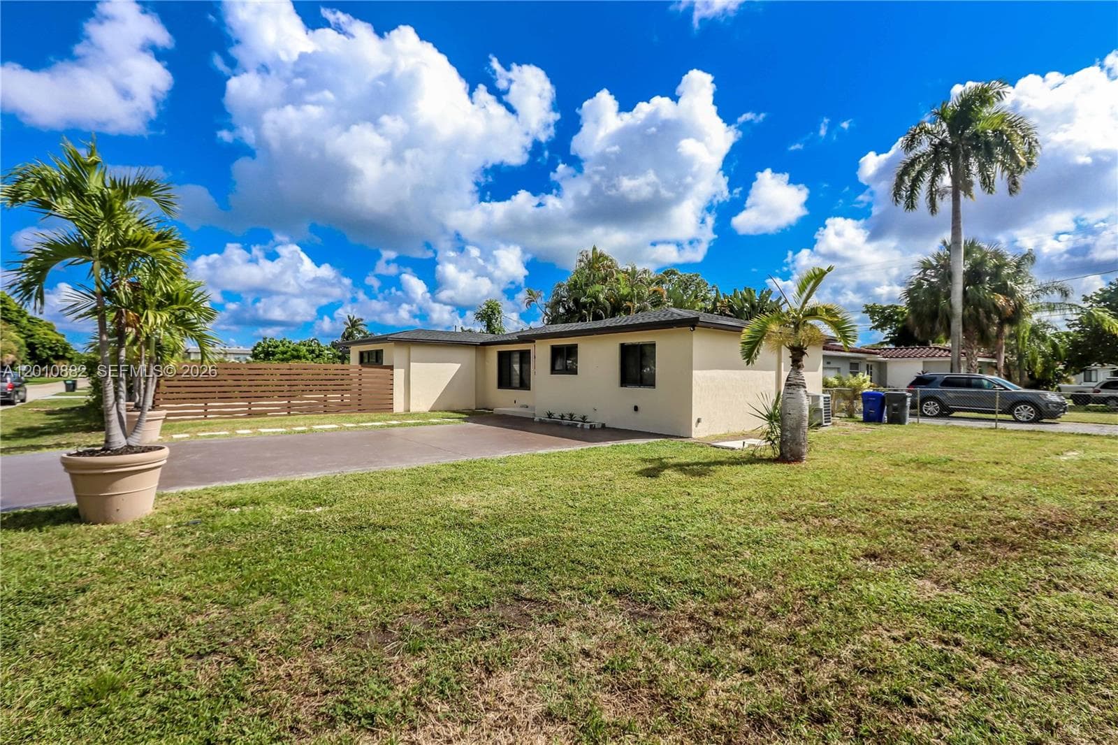 1620 Mckinley St photo 32