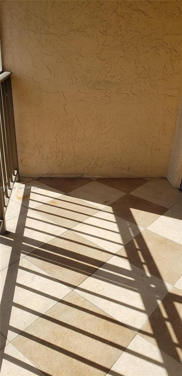 DESOTO PARK CONDO · #502 in Hallandale Beach - Photo 9