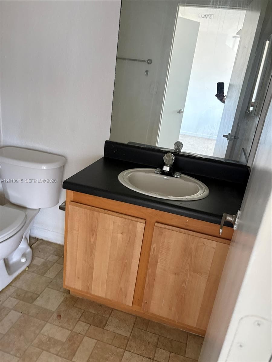 2086 NE 167th St # 108 #2-108 photo 8