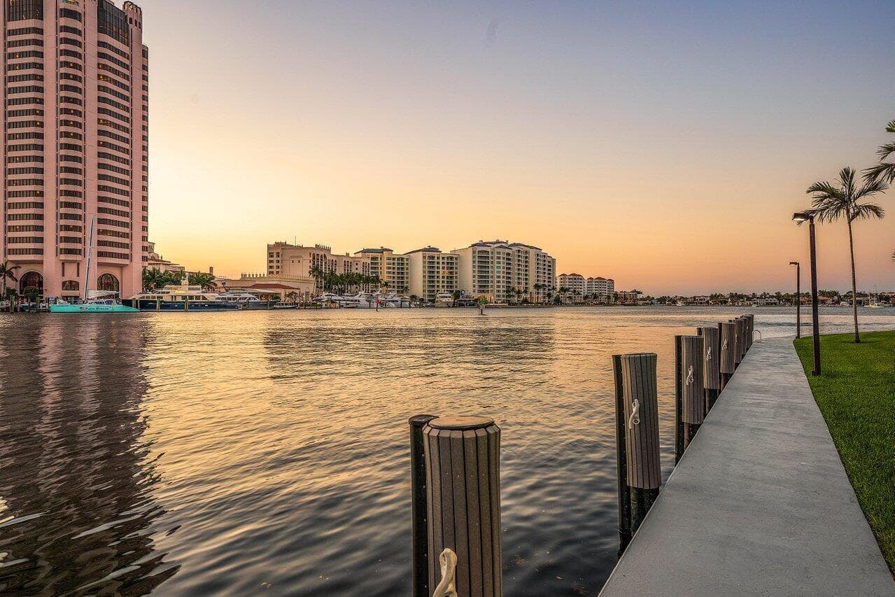 070-701EastCaminoReal-9G-BocaRaton-FL-33