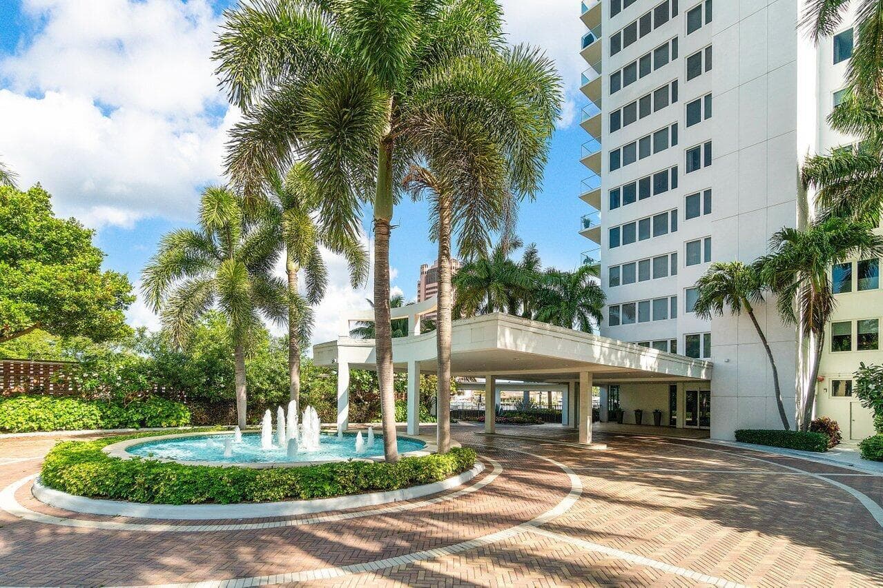 002-701EastCaminoReal-9G-BocaRaton-FL-33