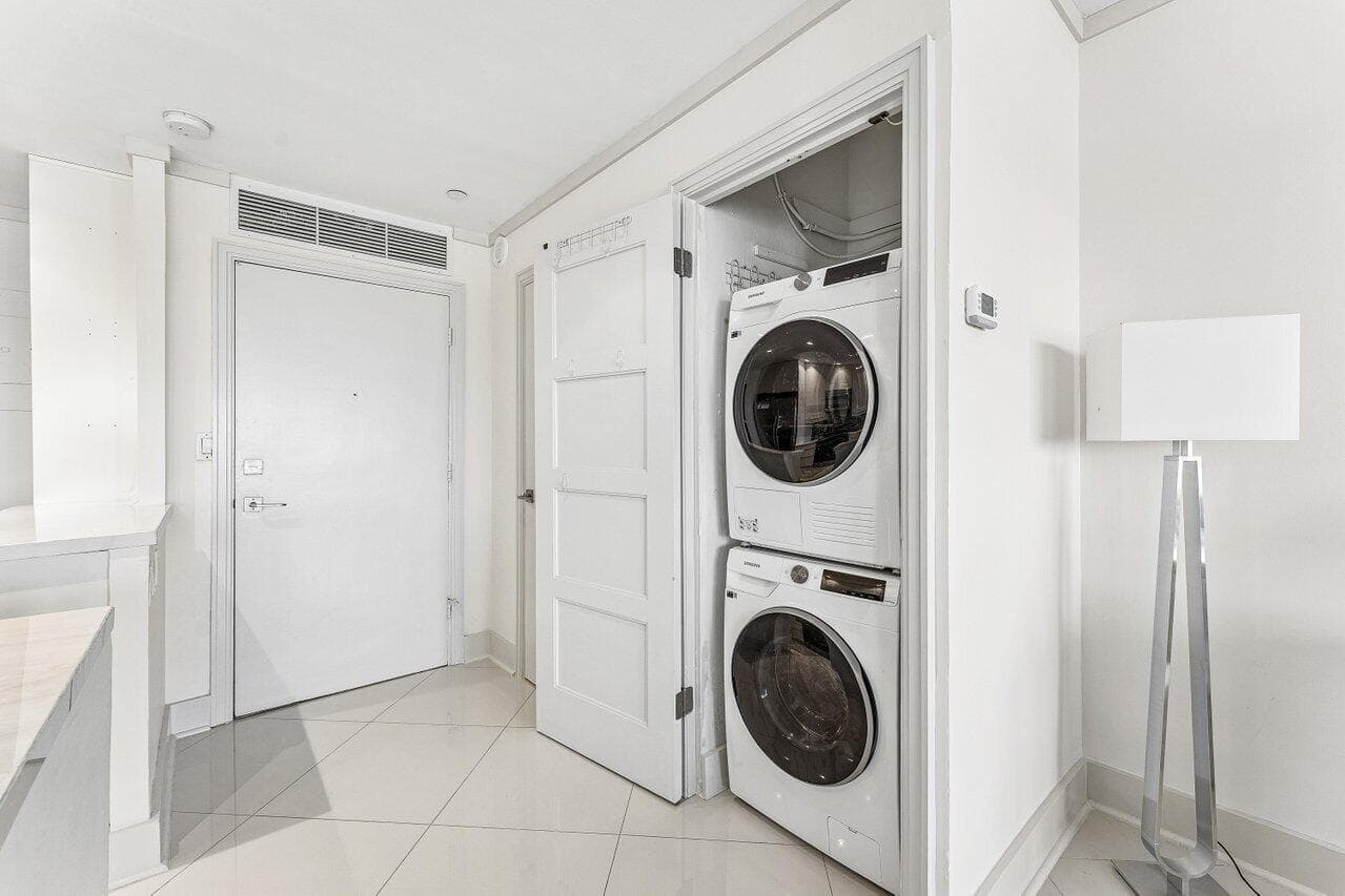 023-701EastCaminoReal-9G-BocaRaton-FL-33