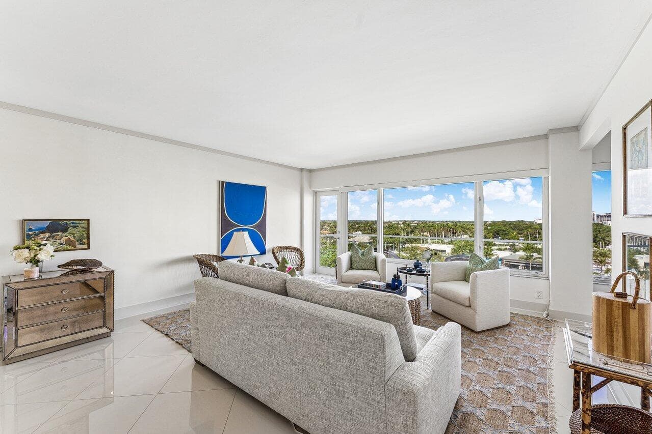 009-701EastCaminoReal-9G-BocaRaton-FL-33