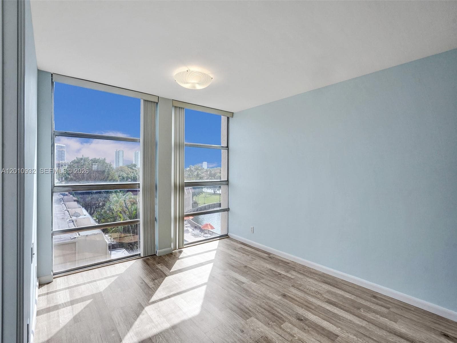 DESOTO PARK NORTH CONDO · #419 in Hallandale Beach - Photo 10