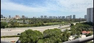 PARC CENTRAL SOUTH · #1011 in Aventura - Photo 2